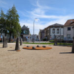 Gertrud Riethmüller, Visual Artist installation, video, sound, performances. Wer wir sind, 2024, Mahnmal gegen Hass und Diskriminierung, Gutenbergplatz Saarlouis