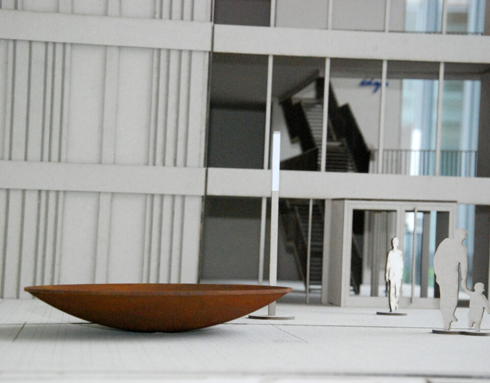 Gertrud Riethmüller, Visual Artist- installation, video, sound, performances. Entwurf Kunst am Bau, on the edges free, 20213