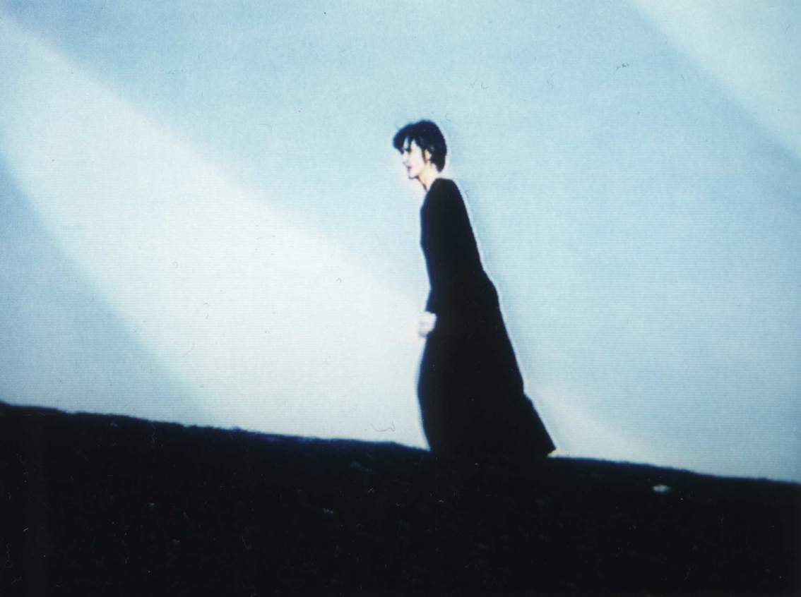 Gertrud Riethmüller, Visual Artist installation, video, sound, performances, Wasser tragen zum Fluss, 1998