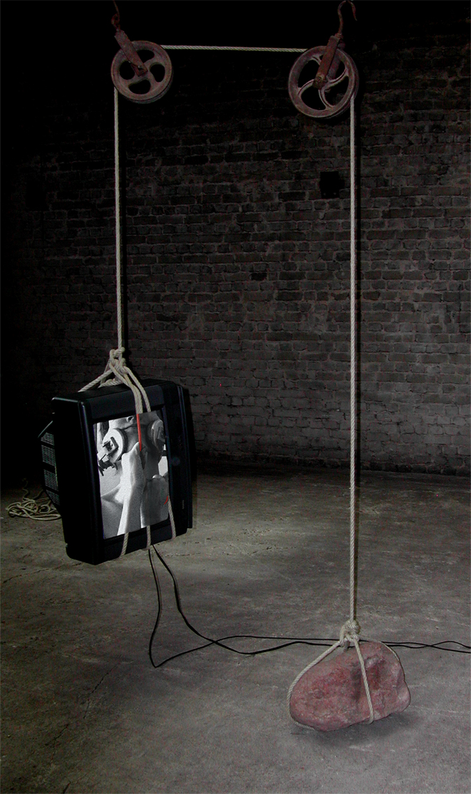 Gertrud Riethmüller, Visual Artist installation, video, sound, performances, HWS3+4, 2004