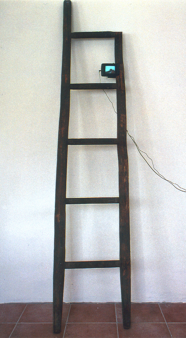 Gertrud Riethmüller, Visual Artist installation, video, sound, performances, Himmel und Erde2,2002