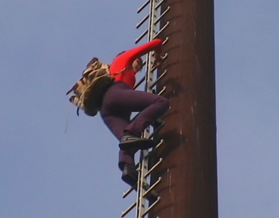 Gertrud Riethmüller, Visual Artist installation, video, sound, performances, Himmel und Erde2,2002