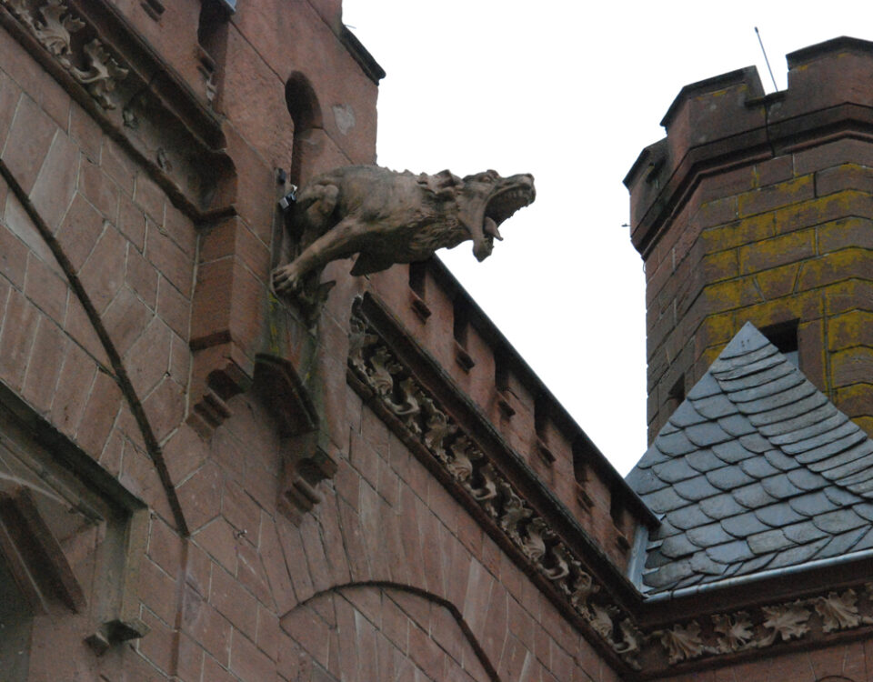 Gertrud Riethmüller, Visual Artist installation, video, sound, performances, Der Wächter, 2013