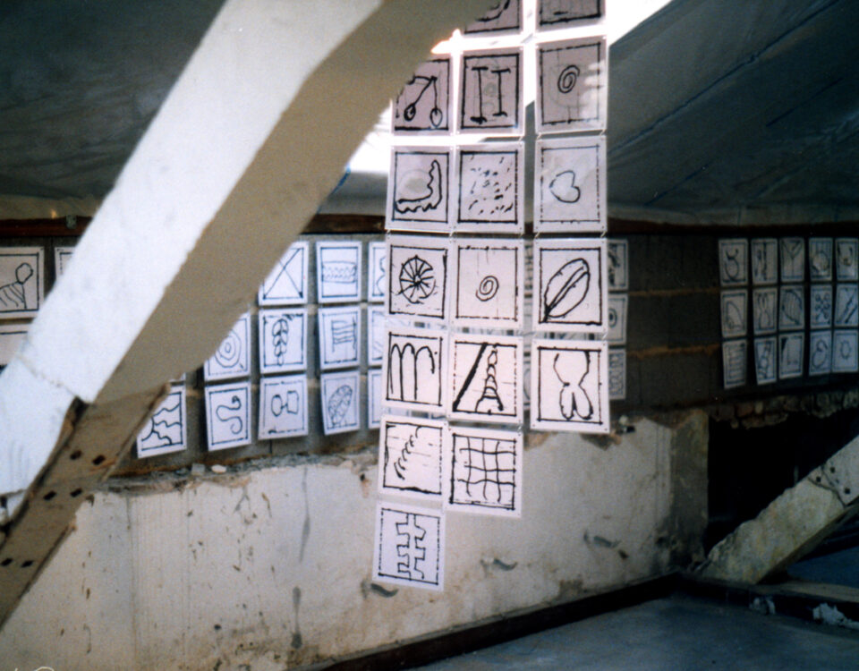 Gertrud Riethmüller, Visual Artist installation, video, sound, performances, 1000 Zeichen, 2003
